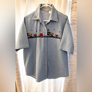 Women’s 90s Faded Glory Large Light Blue Denim Shirt with Embroidered Motif